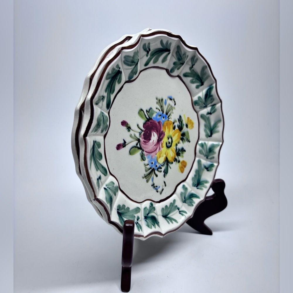 Set Of 2 Handpainted Italy Floral Cabinet/wall Plates 8” Multicolored